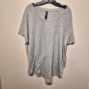 Yogalicious Gray NWT 2X Short Sleeve Relaxed Fit T Shirt